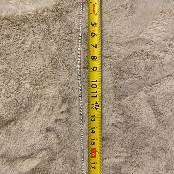 17.5” Cubic Zirconia 925 Sterling Silver Graduated Tennis Necklace - Picture 8 of 11